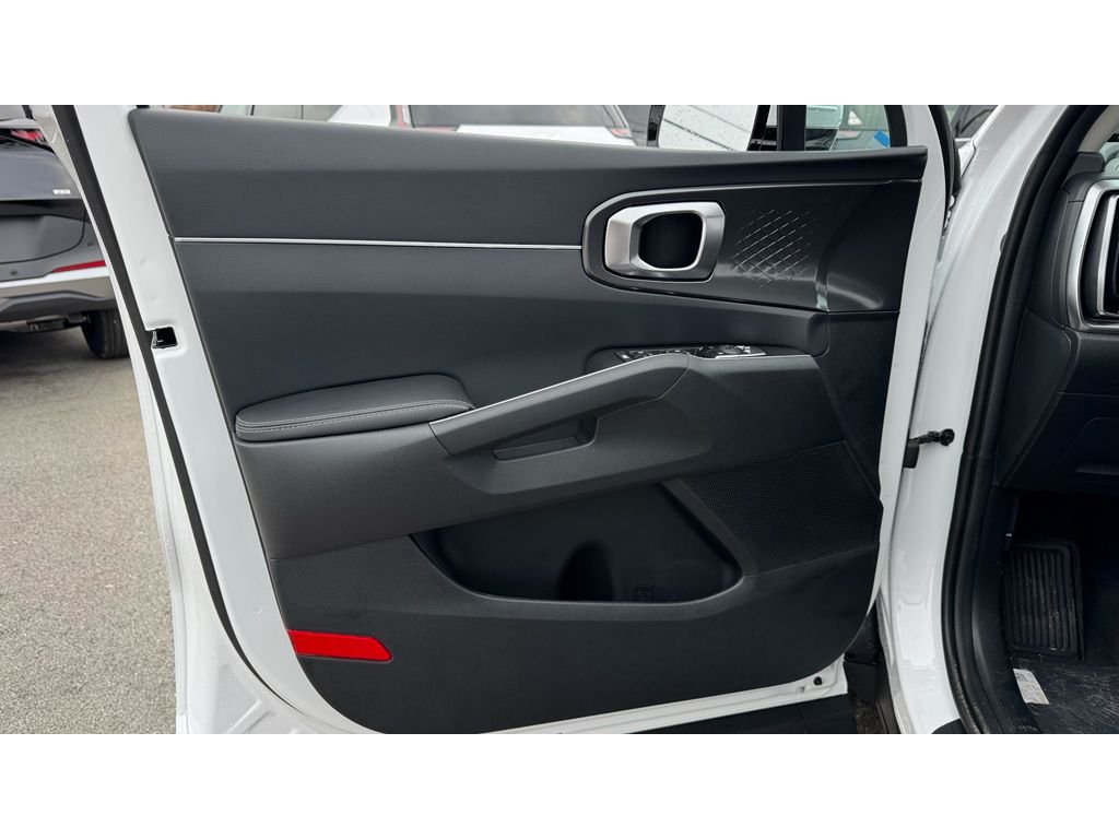 New 2026 Glacial White Pearl Kia S image 23