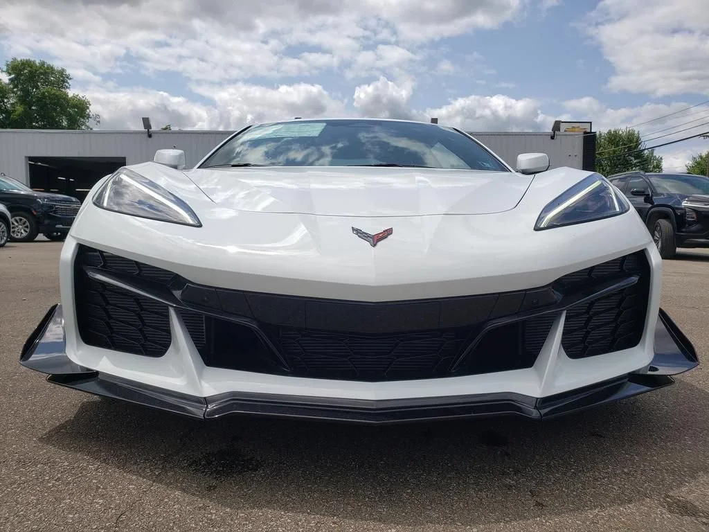 New 2026 Arctic White Chevrolet 3LZ image 20