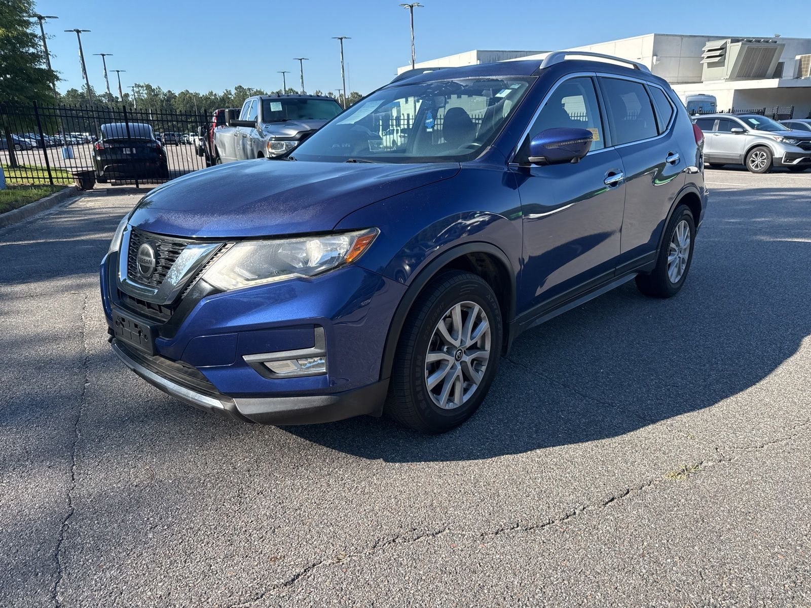 2018 Nissan Rogue SV FWD's photo