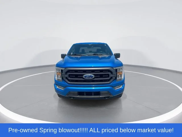 Used 2021 Blue Ford XLT image 3
