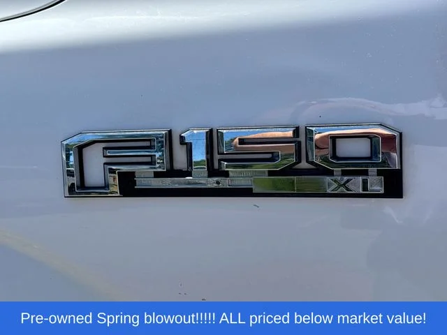 Used 2018 White Ford XL image 15