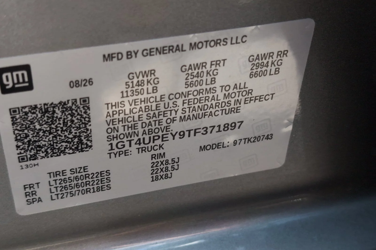 New 2026 Sterling Metallic GMC AT4 image 29