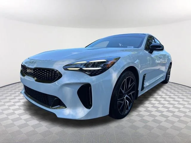 Used 2023 White Kia GT-Line image 1