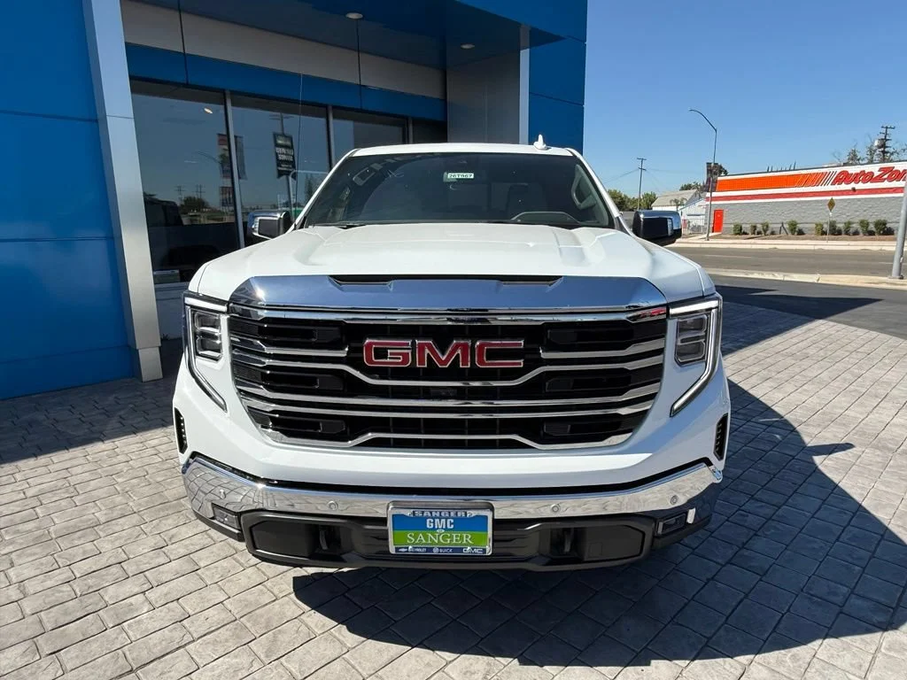 New 2026 Summit White GMC SLT image 3