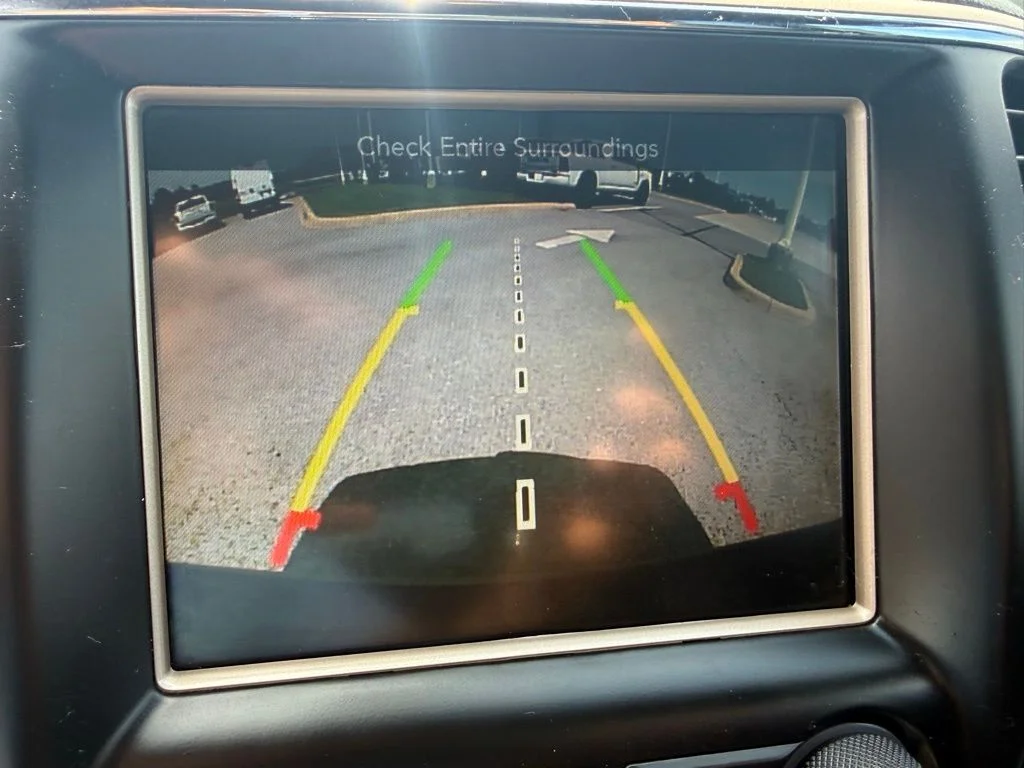 Used 2017 Green Jeep Limited image 15