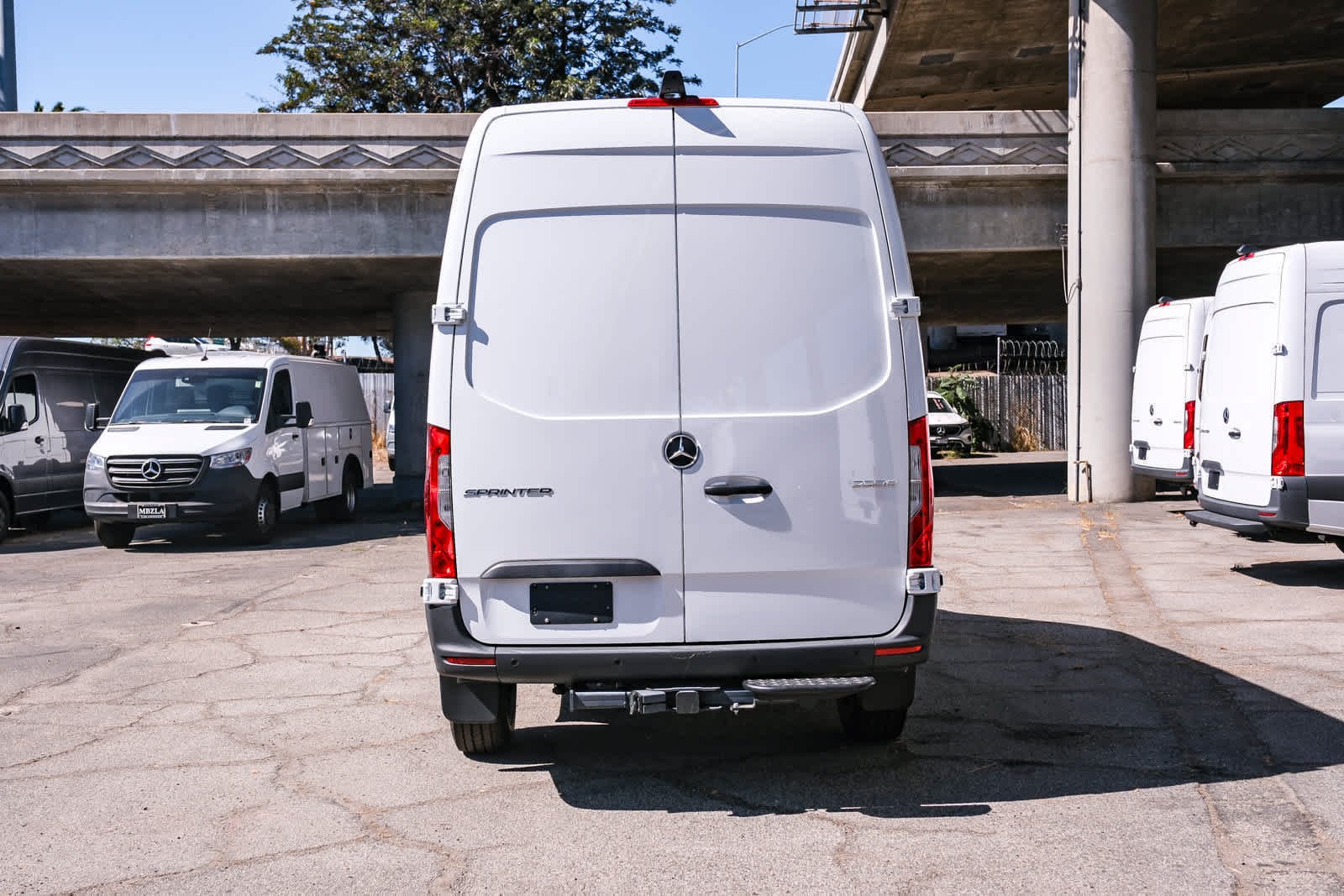 New 2026 Arctic White Mercedes-Benz RWD 2.0L I4 Diesel Turbocharged High Output image 5