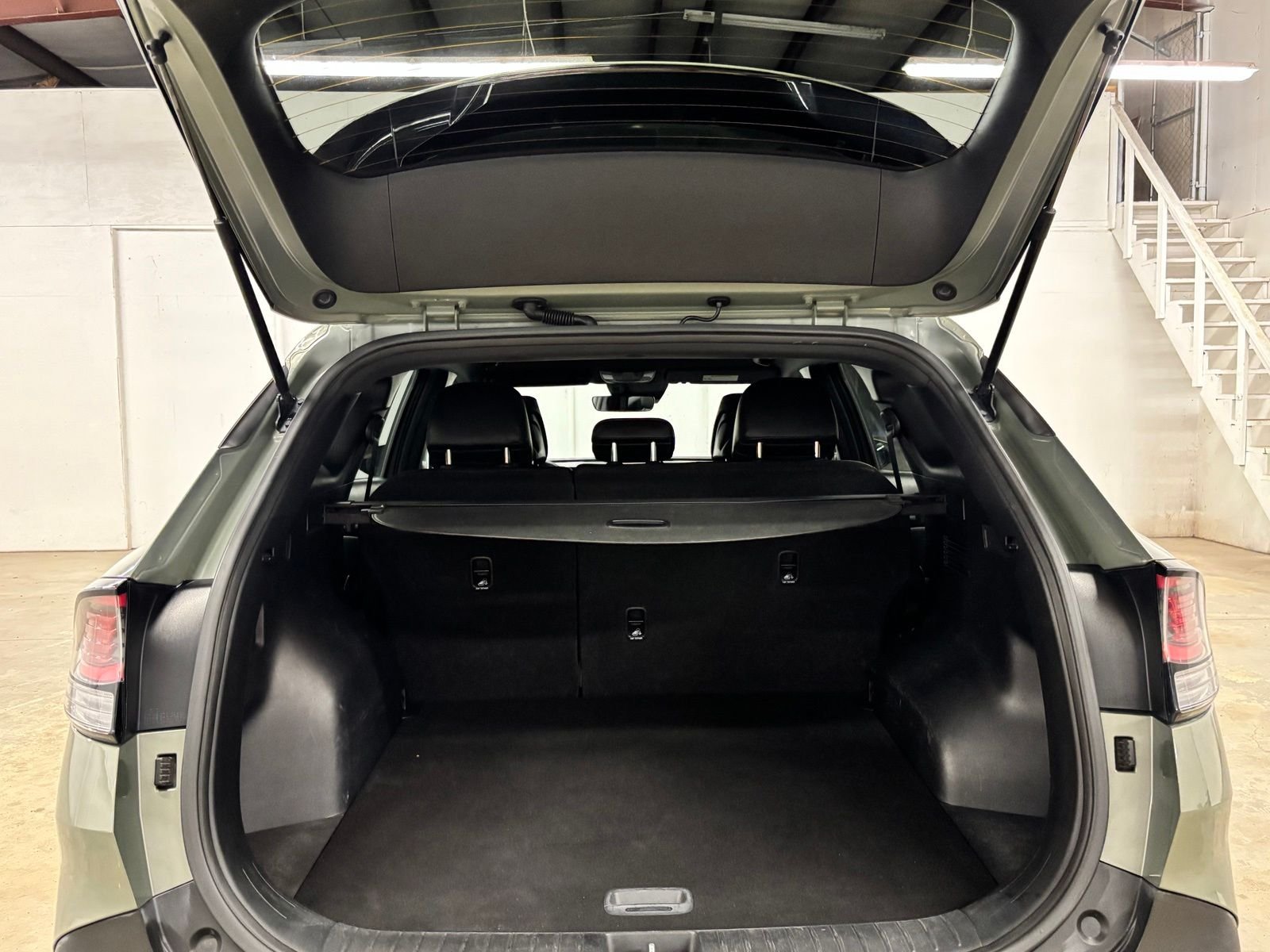 Used 2023 Green Kia X-Line image 24