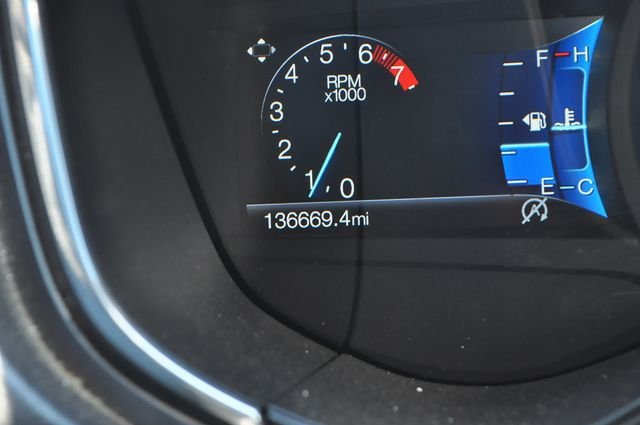 Used 2020 Black Ford SE image 25