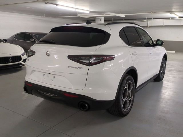 2025 Alfa Romeo Stelvio Base - Photo 7