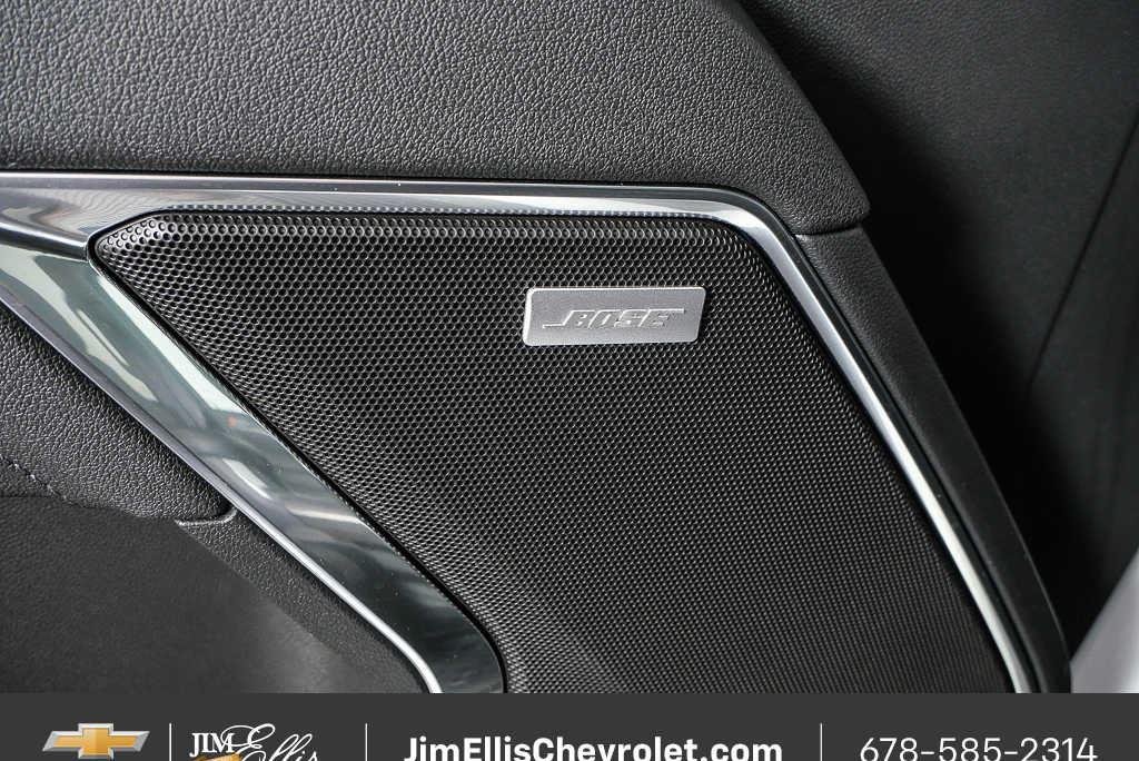 New 2025 Summit White Chevrolet RST image 7