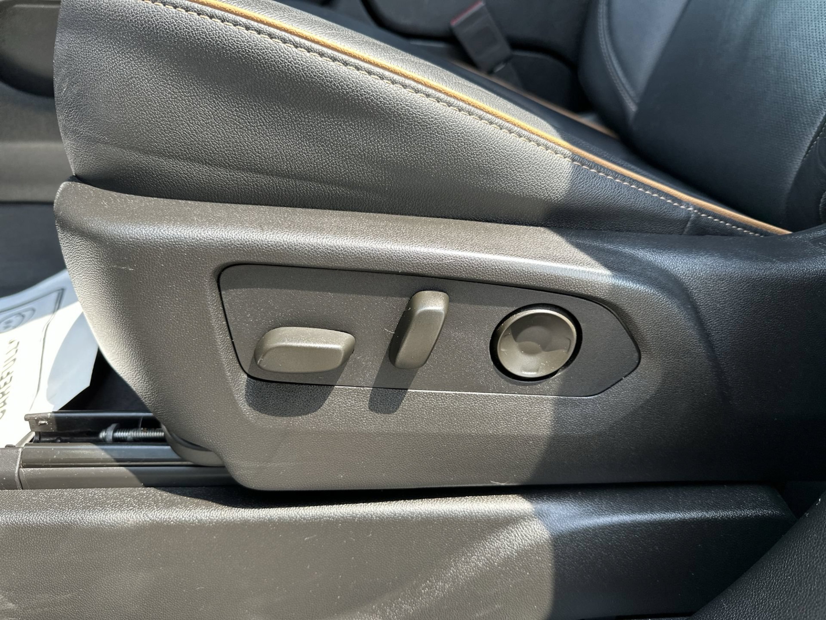 Used 2024 Onyx Black GMC AT4 image 14