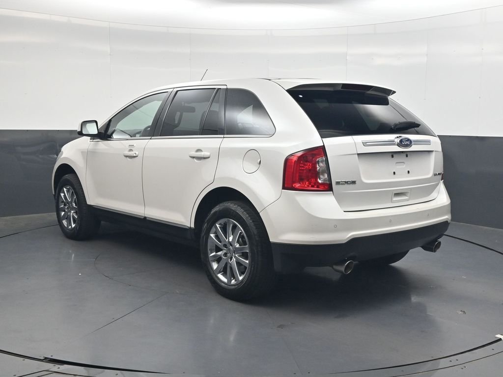 Used 2011 White Ford Limited image 6