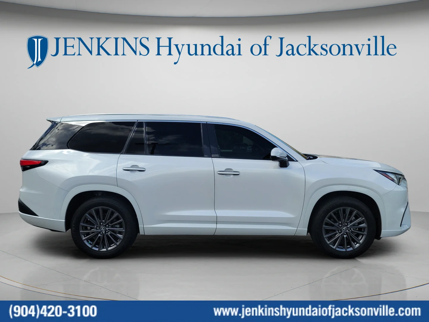 Used 2024 Pearl Lexus TX 350 image 2