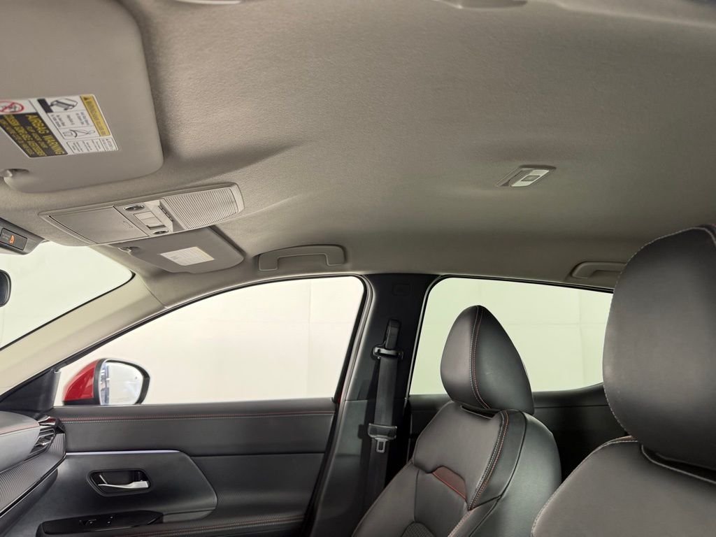 Used 2025 Red Nissan SR image 22