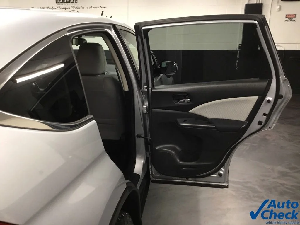 Used 2016 Silver Honda EX image 33