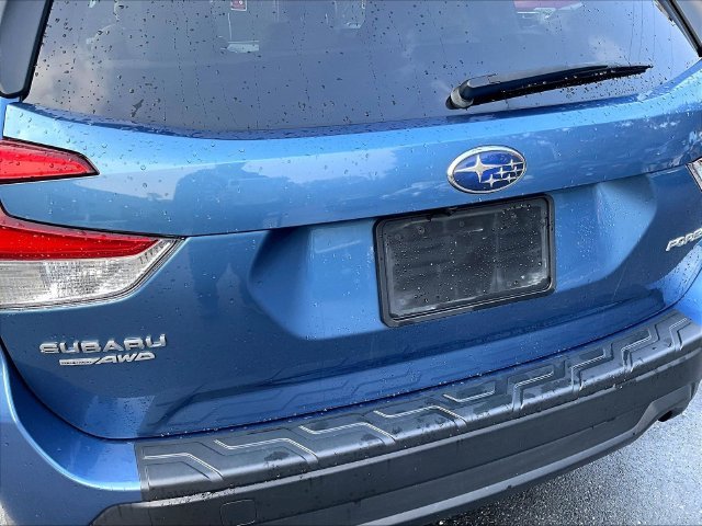 Used 2024 Blue Subaru Premium image 8