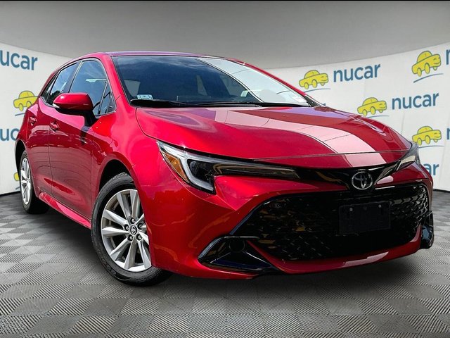 2025 Toyota Corolla Hatchback SE