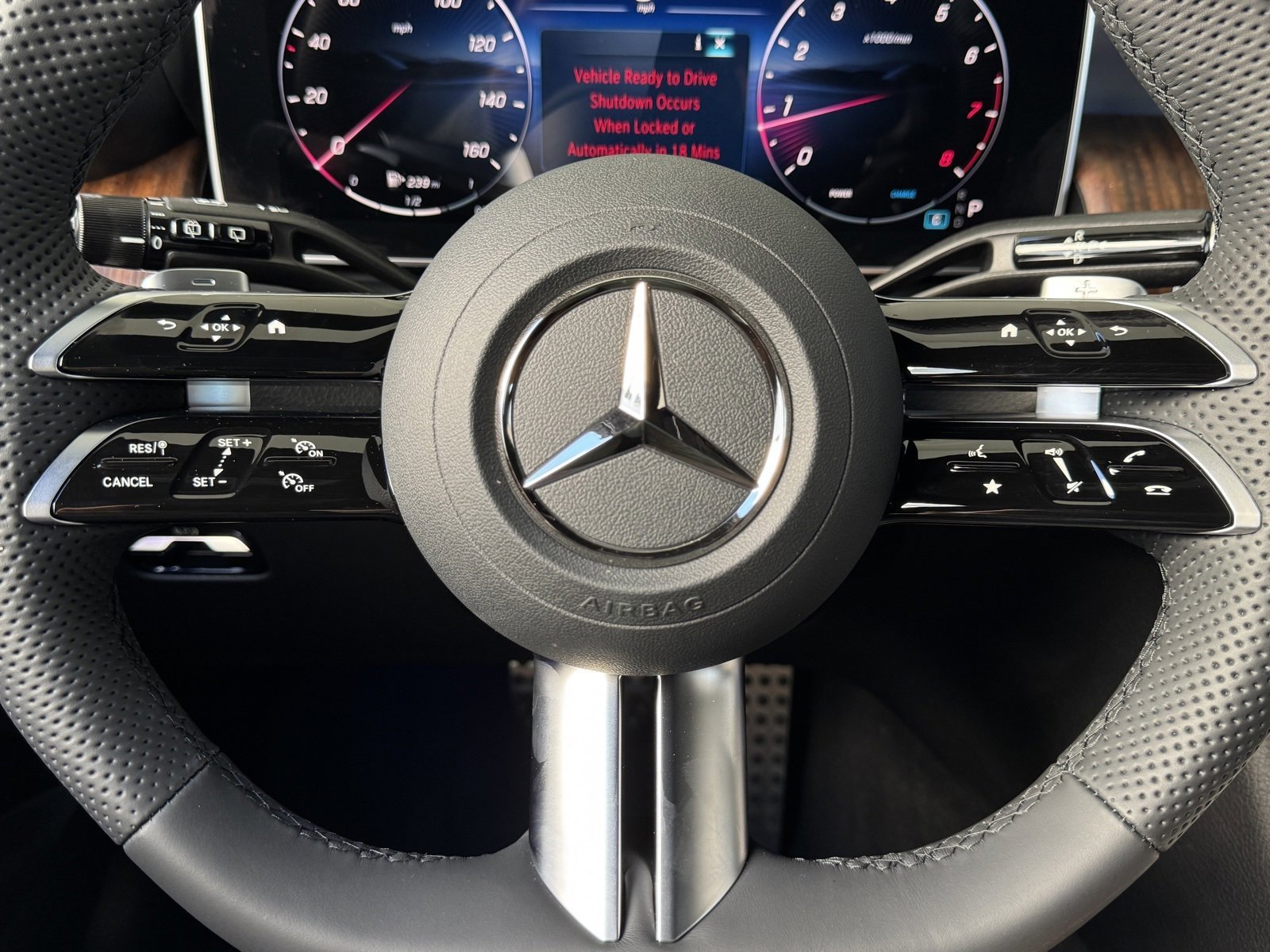 New 2026 Polar White Mercedes-Benz GLC 300 image 36