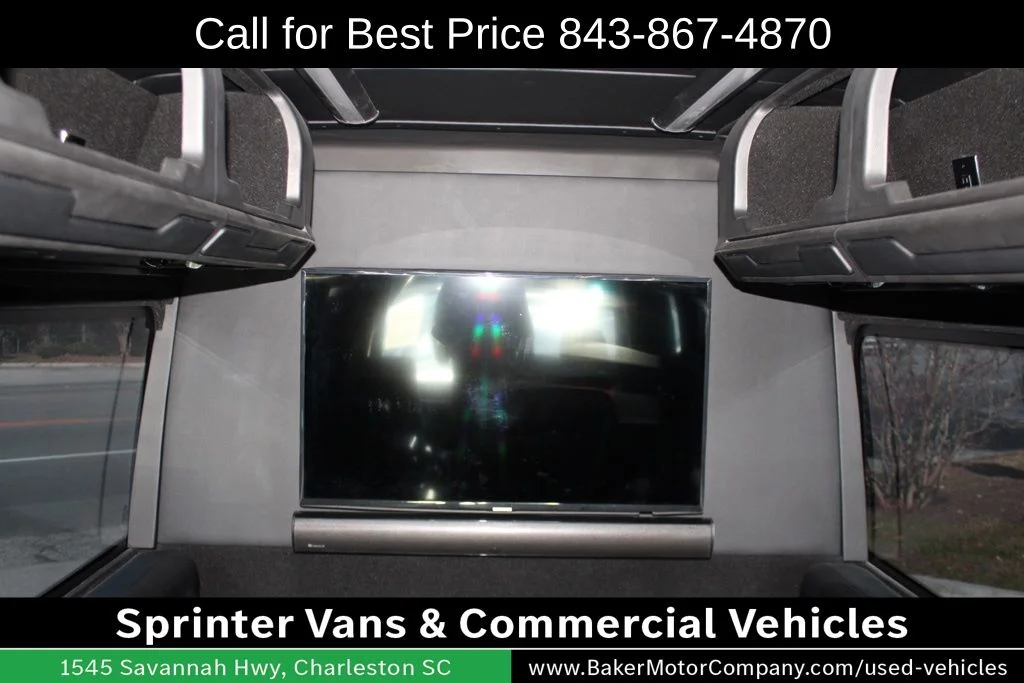 Used 2019 Black Mercedes-Benz LA WEST PORTAL DOOR image 4