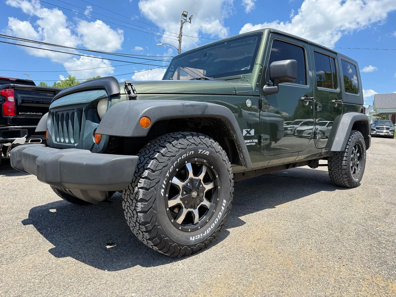 Used 2009 Jeep Wrangler Unlimited X with VIN 1J4GA39179L733760 for sale in Eminence, KY