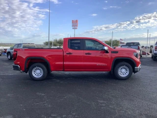 2026 GMC Sierra 1500 Pro - Photo 8