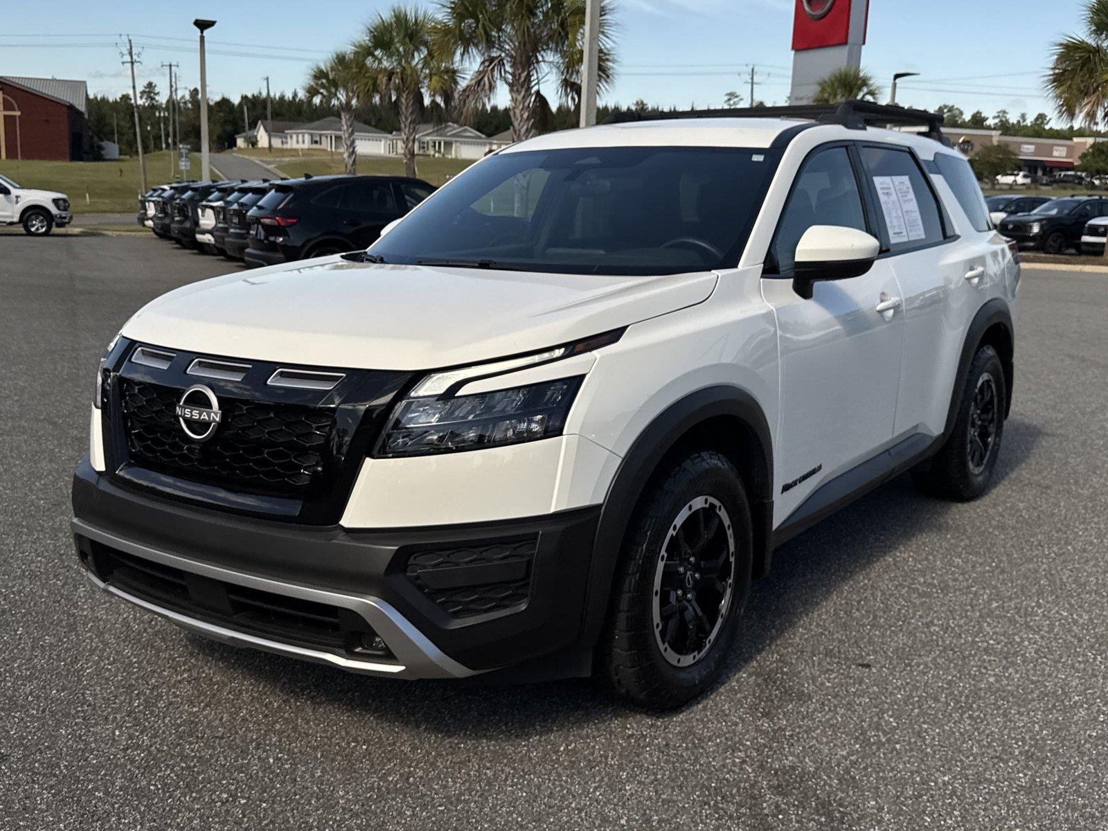 Used 2025 Glacier White Nissan Rock Creek image 6