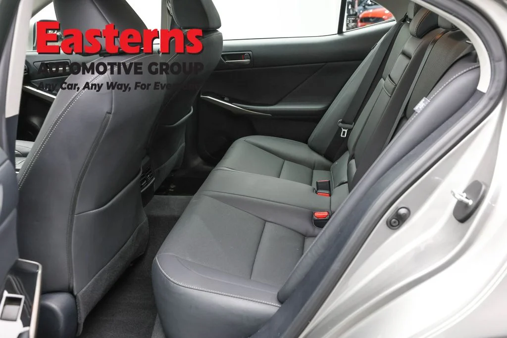Used 2019 Silver Lexus 300 image 23