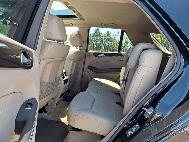 Used 2012 Black Mercedes-Benz ML 350 image 10