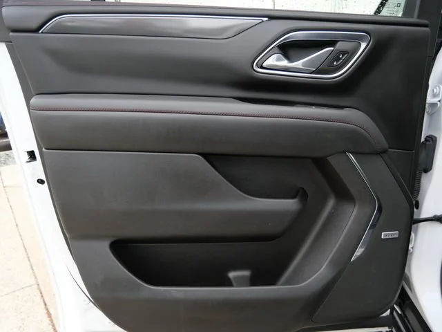 2023 Chevrolet Suburban RST - Photo 14