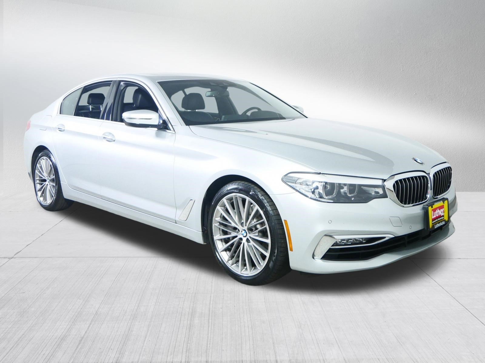 2018 BMW 5 Series 540i xDrive Sedan's photo