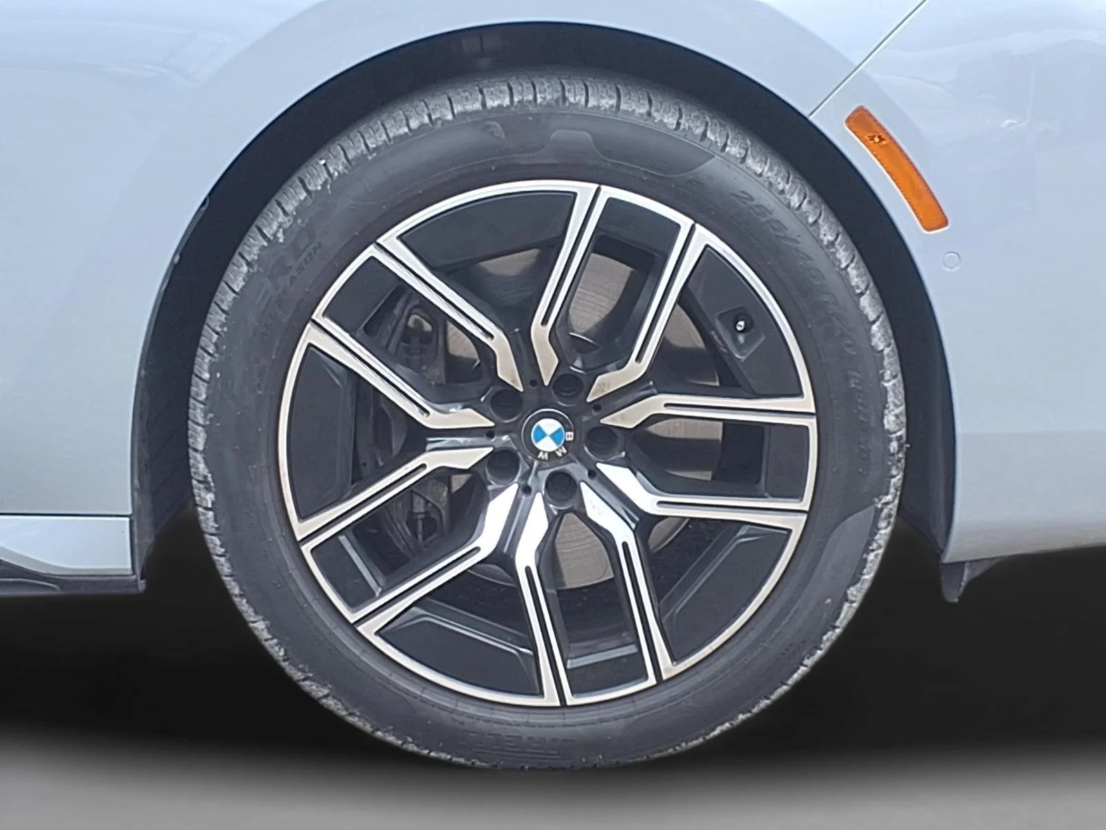 2024 BMW 7 Series 740i - Photo 9