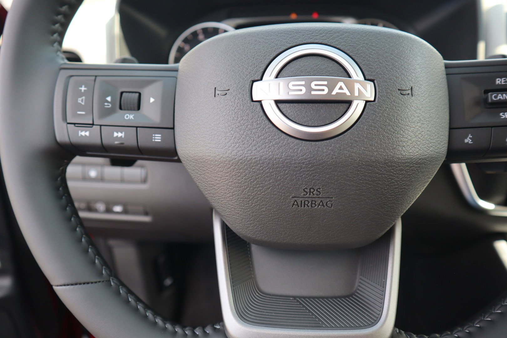 2026 Nissan Rogue SV - Photo 12