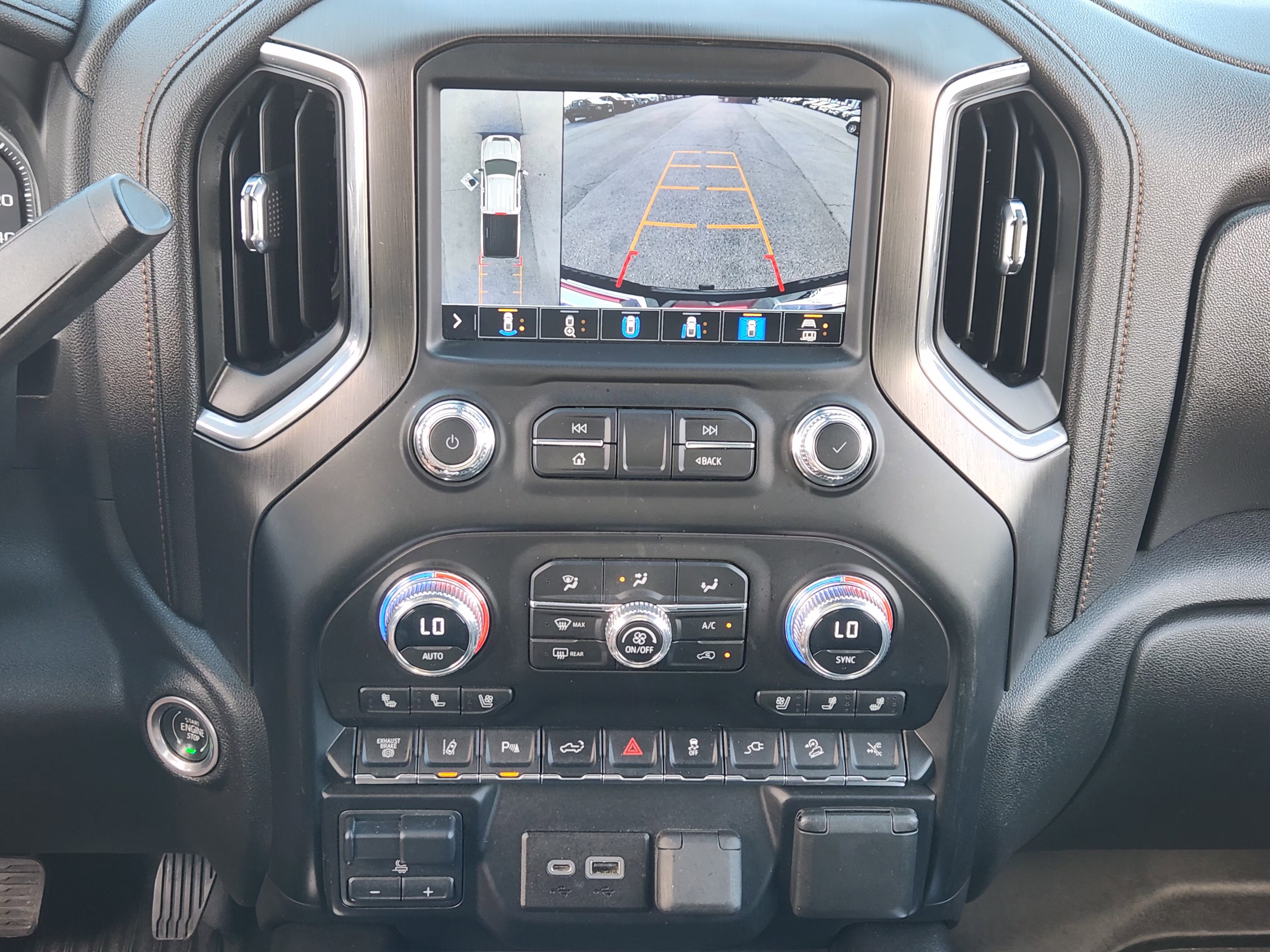 Used 2023 Onyx Black GMC AT4 image 19