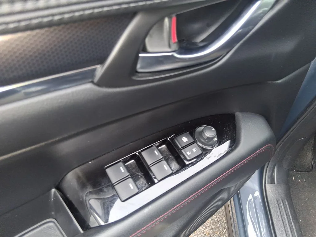 Used 2023 Gray Mazda 2.5 S Carbon Edition image 8