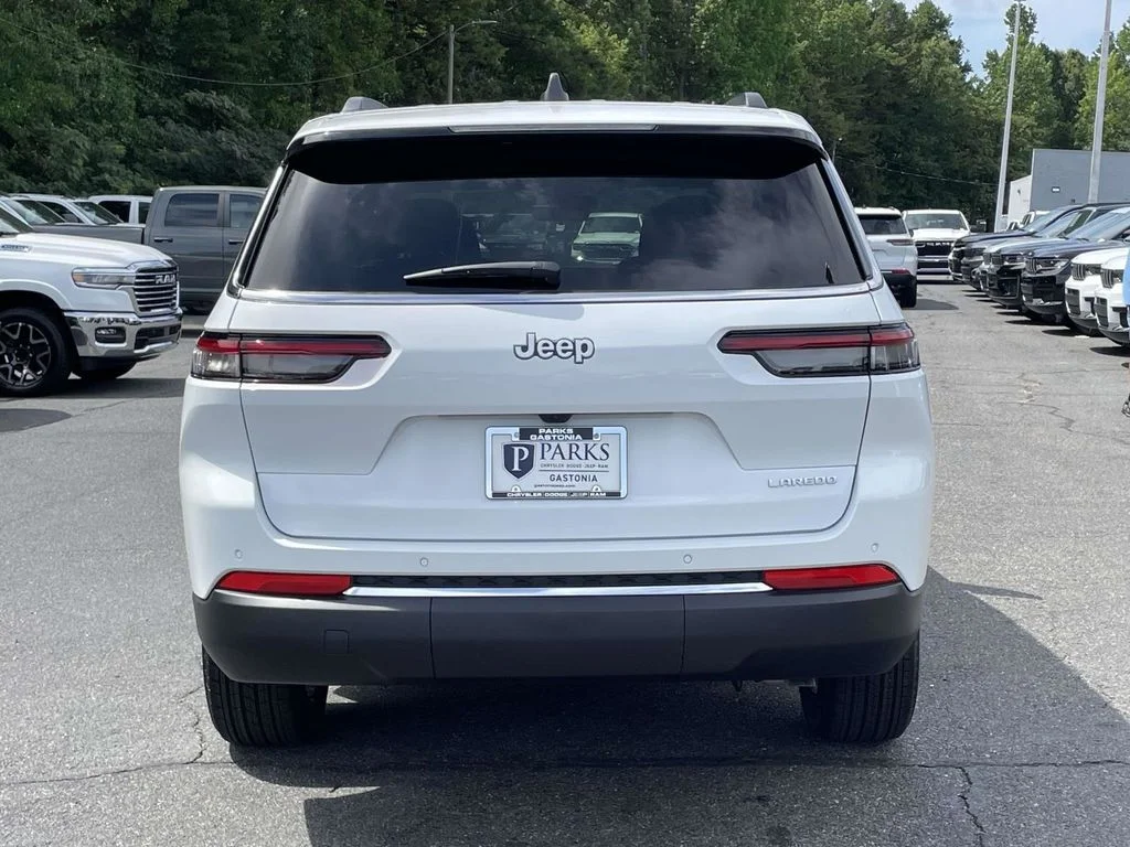 New 2026 Bright White Clearcoat Jeep Laredo image 7