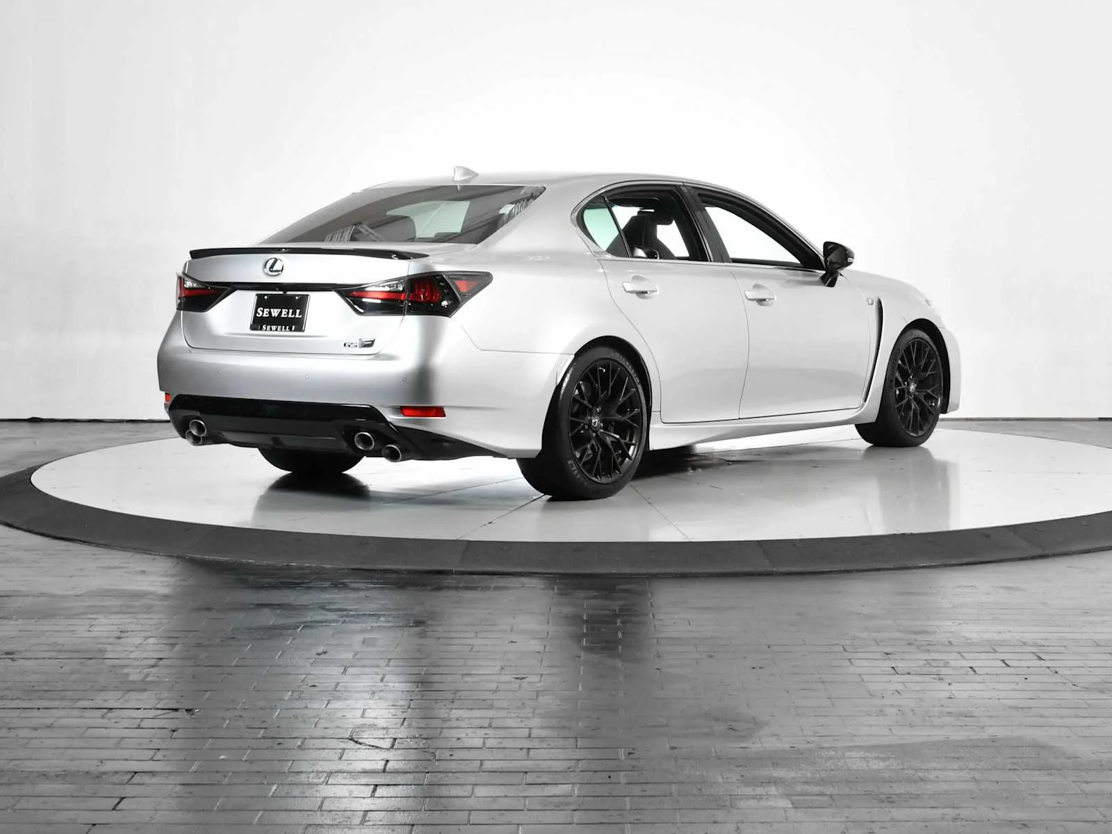 Used 2020 Liquid Platinum Lexus  image 8