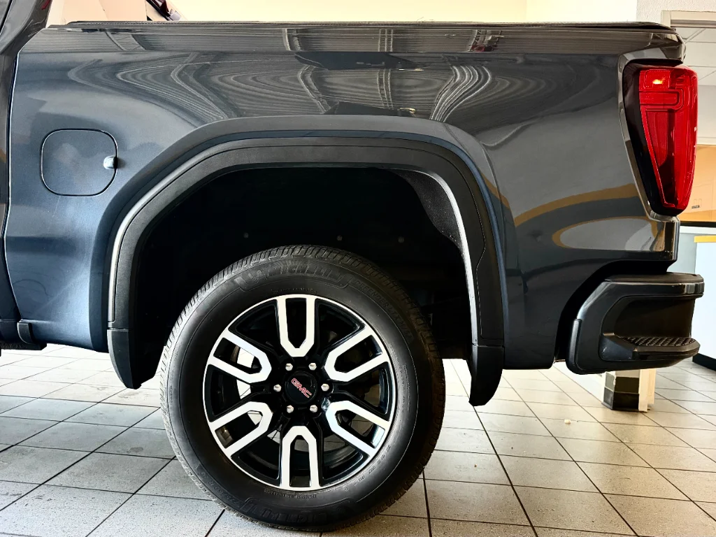 Used 2021 Dark Sky Metallic GMC AT4 image 11