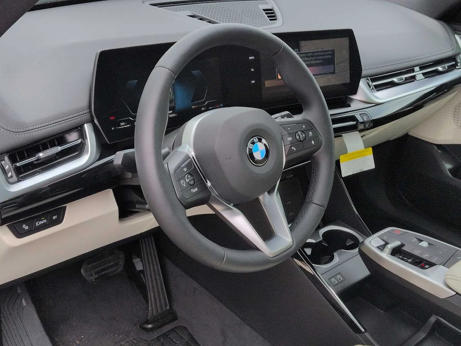 New 2026 Cape York Green Metallic BMW xDrive28i image 10