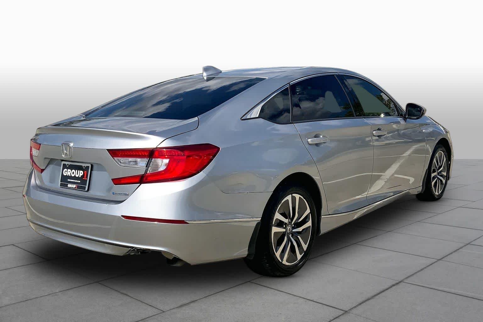Used 2019 Lunar Silver Metallic Honda EX-L image 13
