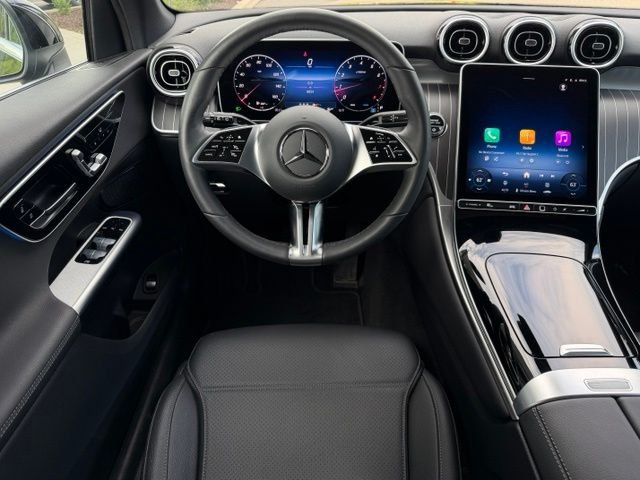 Used 2026 Black Mercedes-Benz GLC 300 image 12
