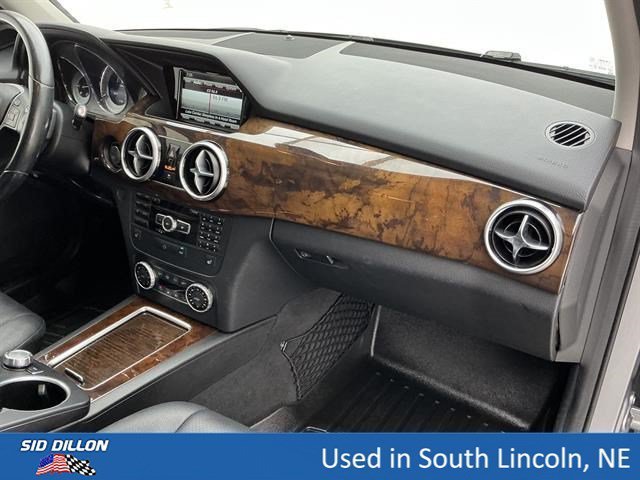 Used 2015 Silver Mercedes-Benz GLK 350 image 24