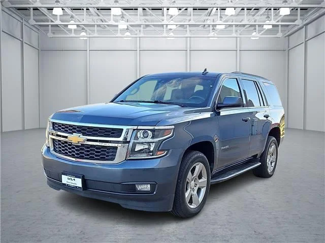 Used 2019 Shadow Gray Met Chevrolet LT 4x4 image 1