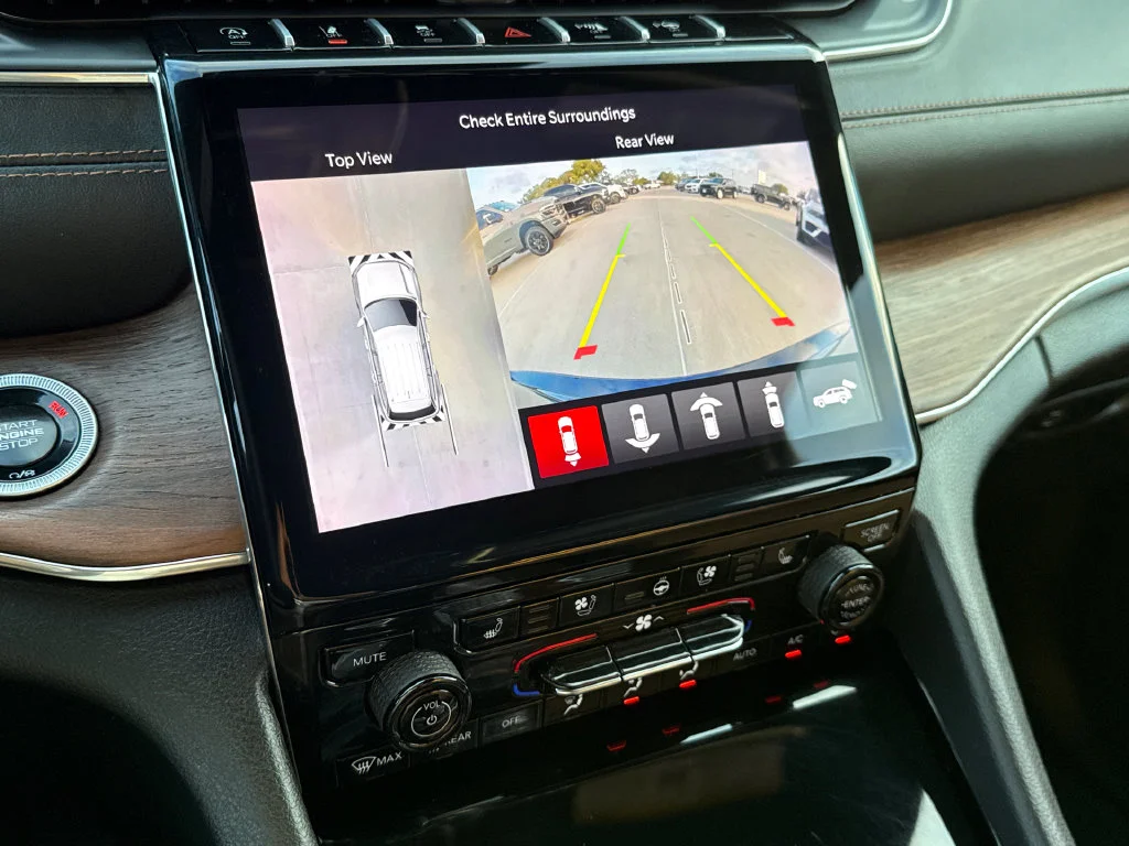 Used 2024 Black Jeep Summit image 26