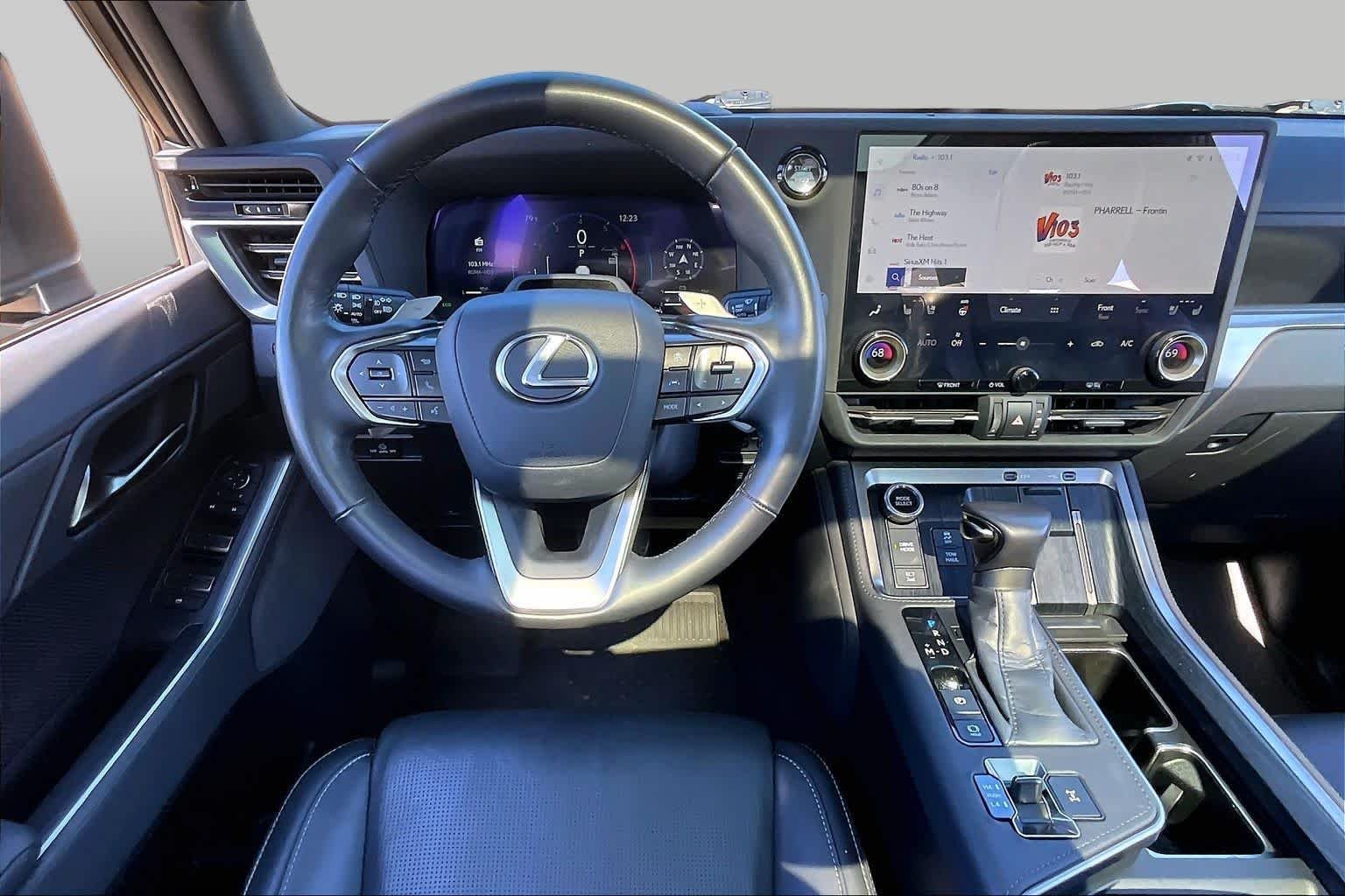 Used 2025 Atomic Silver Lexus Luxury+ image 11