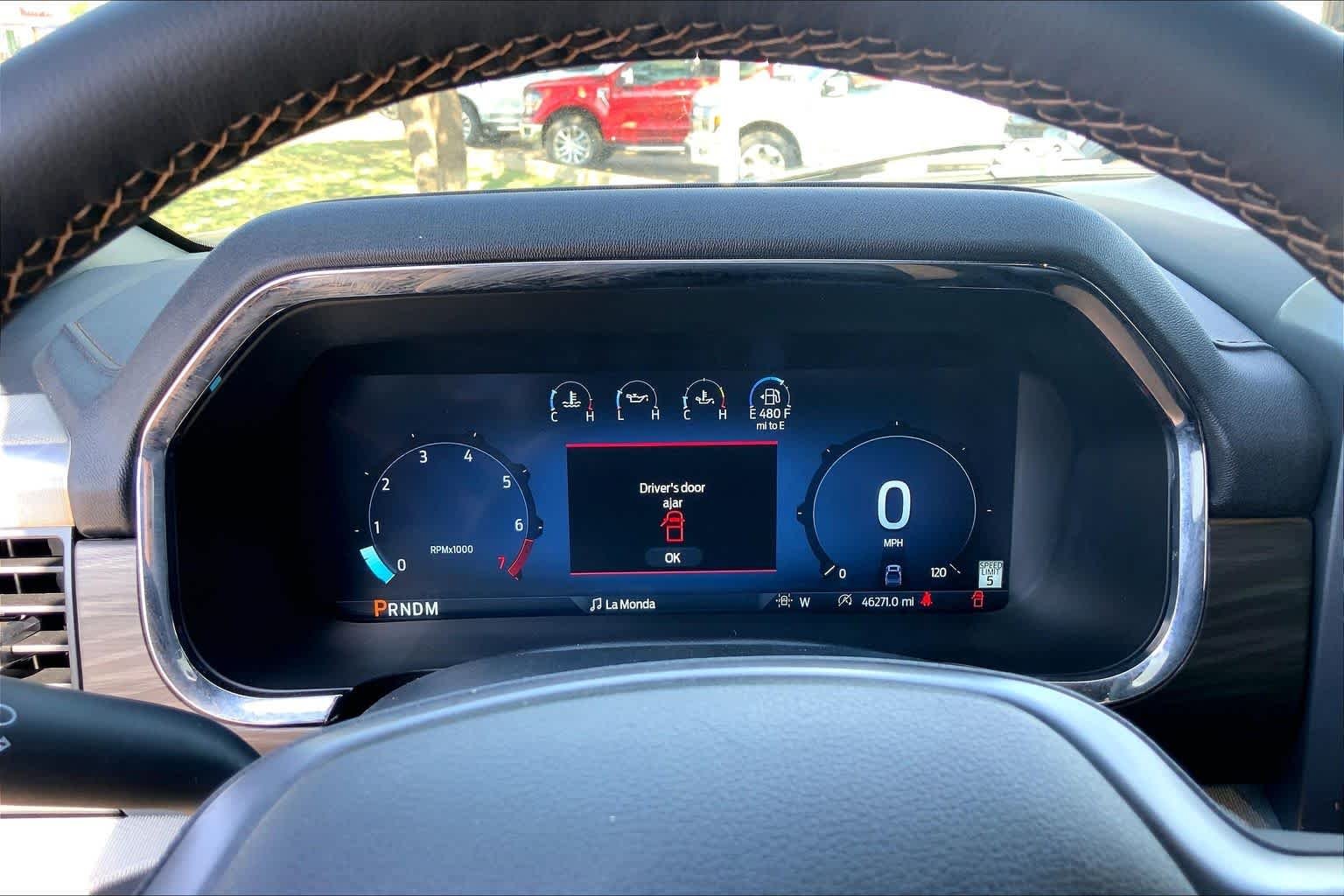 Used 2025 Agate Black Metallic Ford LARIAT image 26