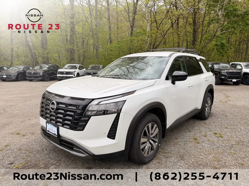 New 2026 White Nissan SL image 1