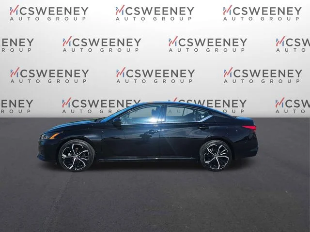 Used 2024 Black Nissan 2.5 SR image 2