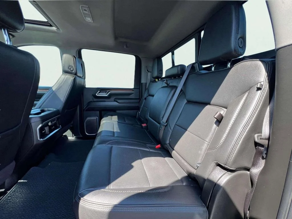 Used 2025 Onyx Black GMC Denali image 20