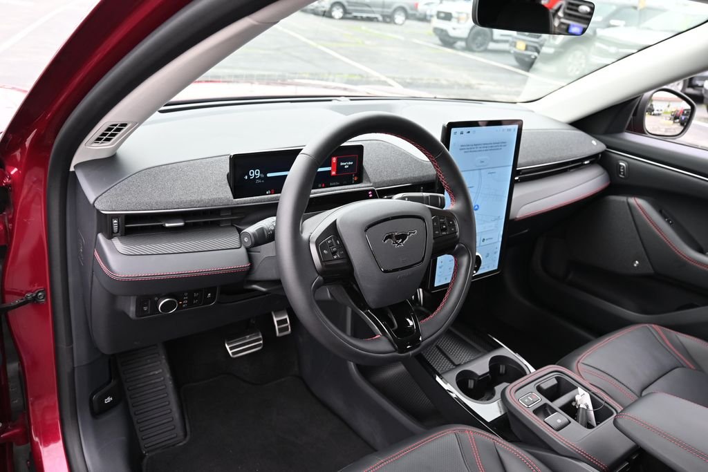 Used 2025 Magenta Ford Premium image 20