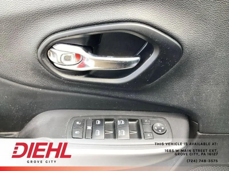 Used 2020 Red Jeep Latitude Plus 4x4 image 21